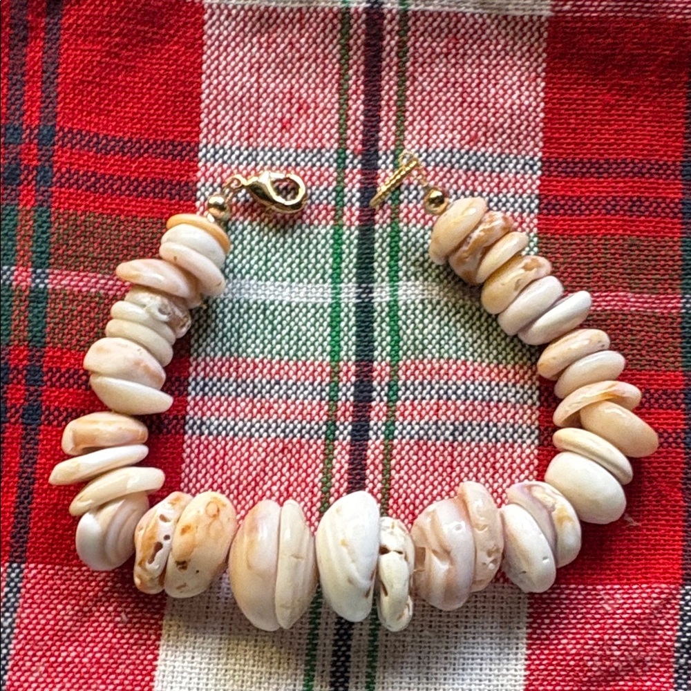 Hawaiian Puka Shell Bracelet